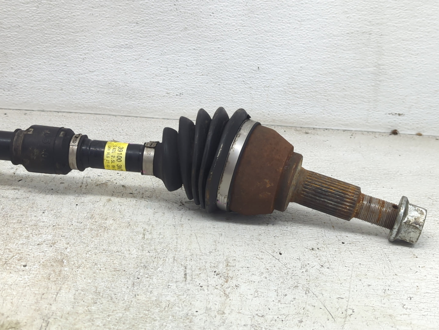 2013-2018 Nissan Altima Axle Shaft Front Passenger Cv C/v - Oemusedautoparts1.com