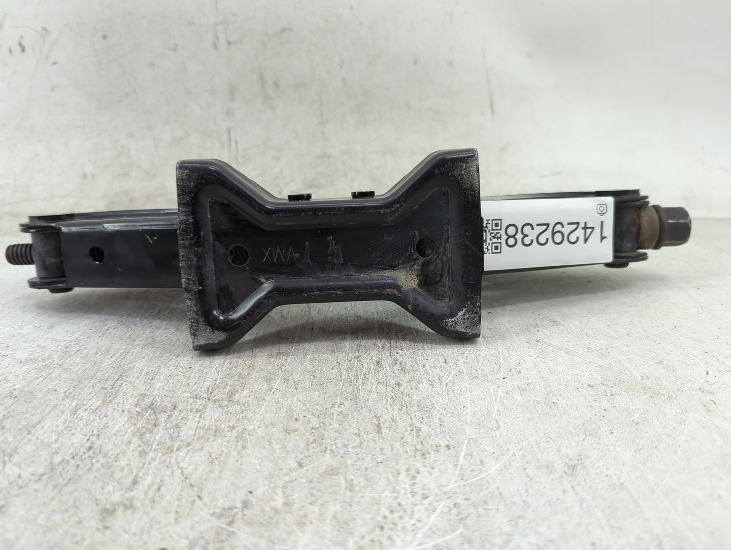 2013 Nissan Altima Spare Scissor Car Jack - Oemusedautoparts1.com