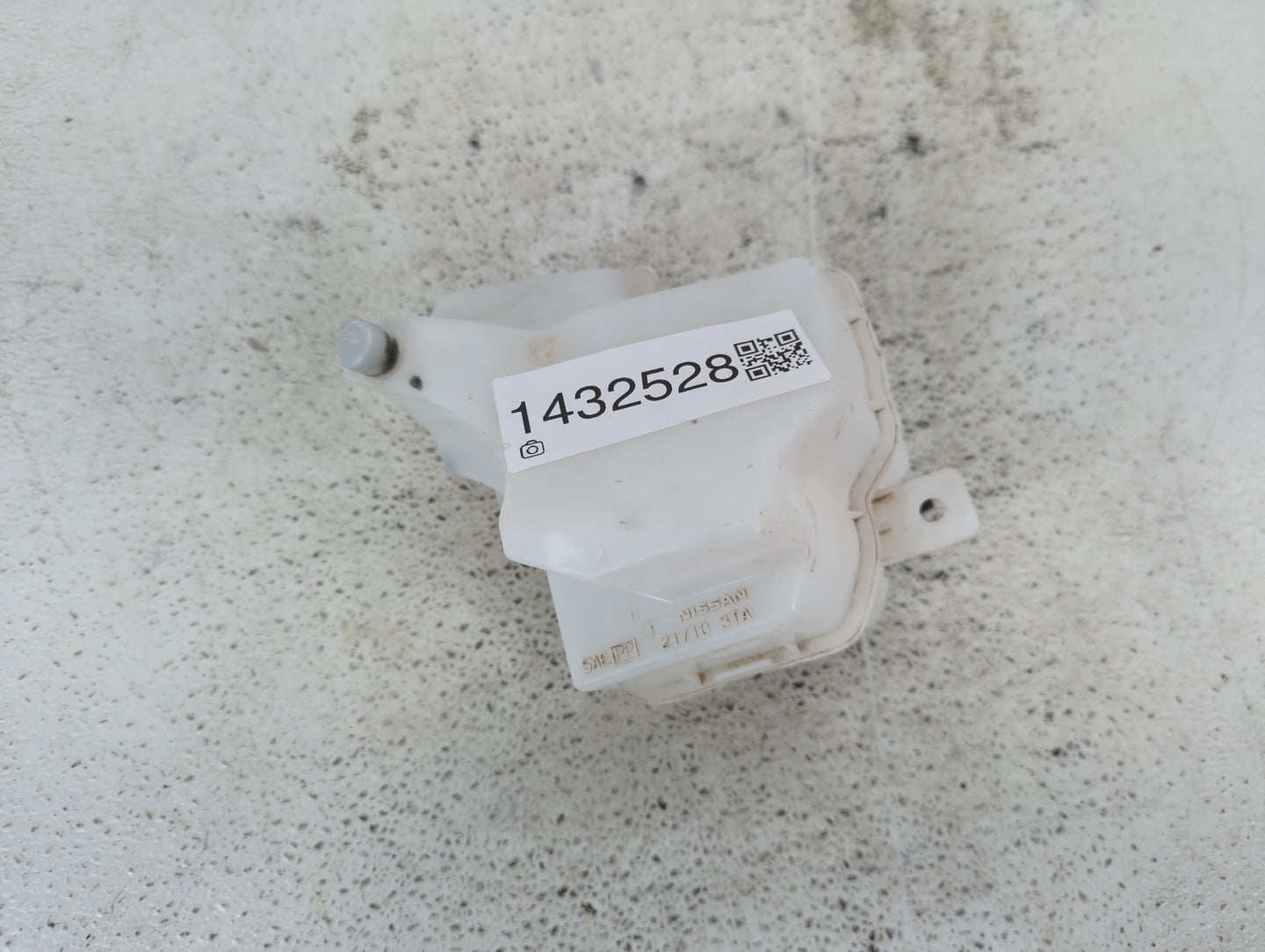 2013-2018 Nissan Altima Radiator Coolant Overflow Expansion Tank Bottle 1432528 - Oemusedautoparts1.com