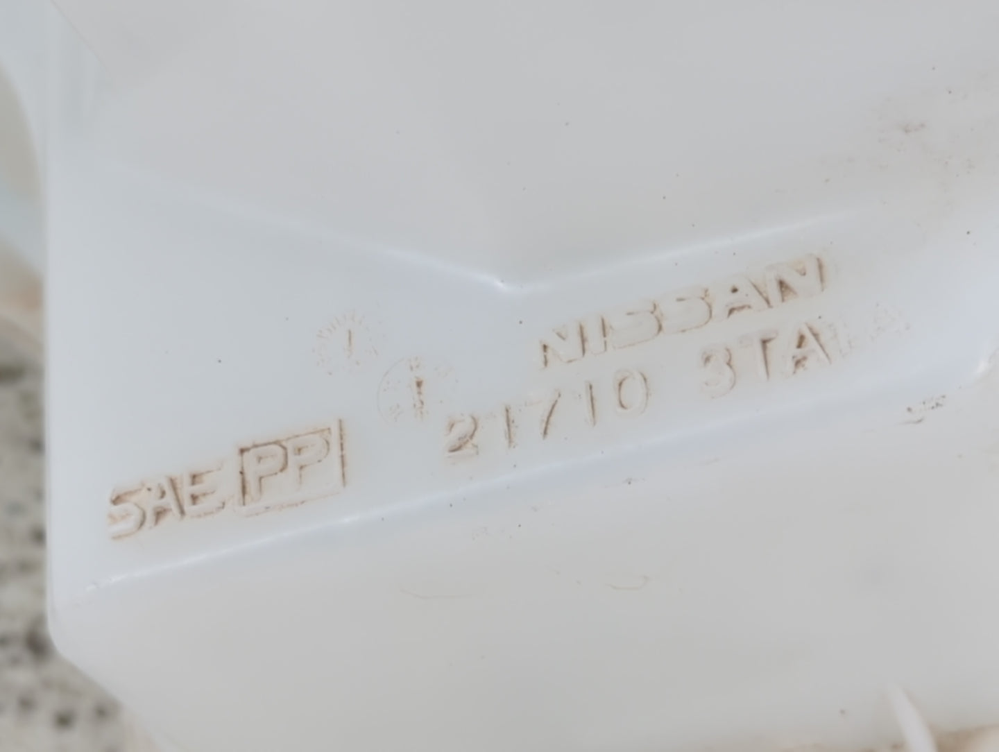 2013-2018 Nissan Altima Radiator Coolant Overflow Expansion Tank Bottle 1432528 - Oemusedautoparts1.com