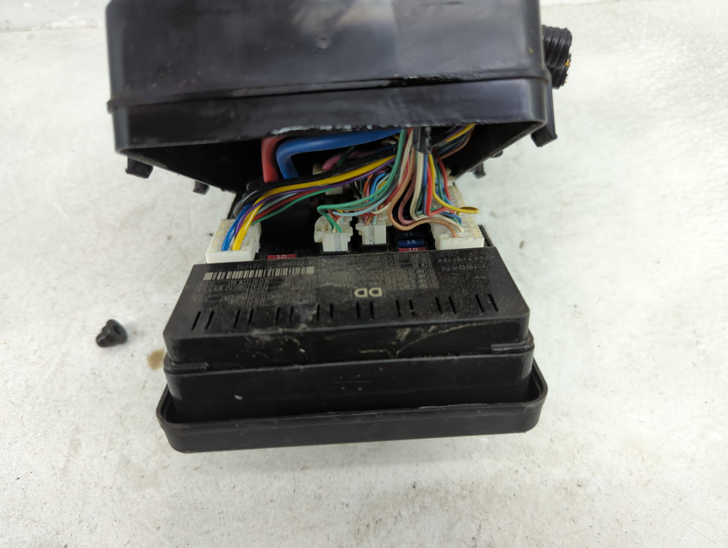 2013-2014 Nissan Altima Fusebox Fuse Box Panel Relay Module P/N:284B7-3TA0B Fits Fits 2013 2014 OEM Used Auto Parts - Oemuse