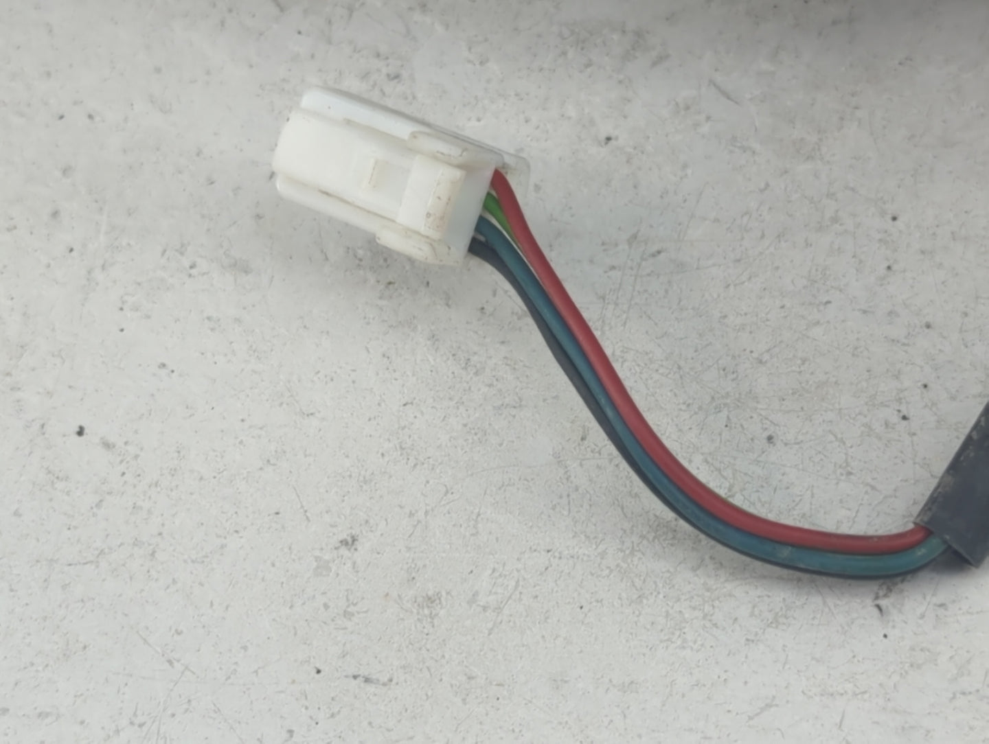 2013-2018 Nissan Altima Driver Side View Mirror - Left Door Mirror OEM Used - Oemusedautoparts1.com