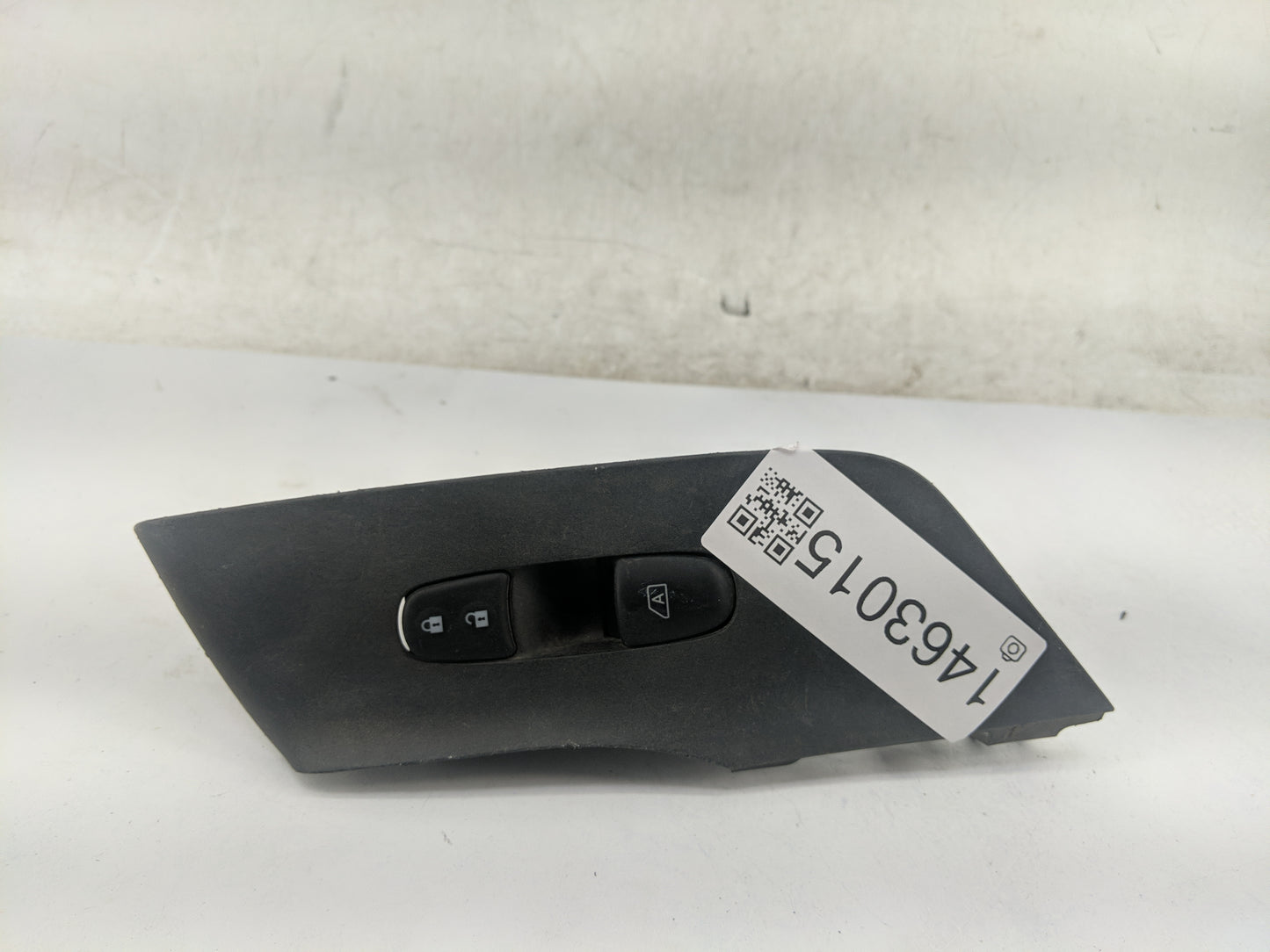 2013 Nissan Altima Driver Left Door Master Power Window Switch 1463015 - Oemusedautoparts1.com