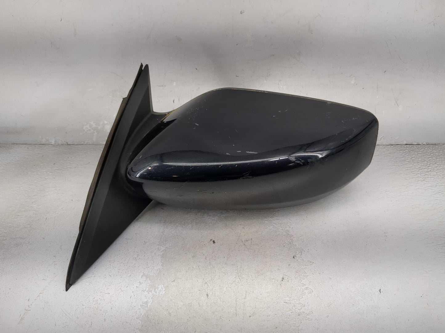 2013-2018 Nissan Altima Driver Side View Mirror - Left Door Mirror OEM Used - Oemusedautoparts1.com
