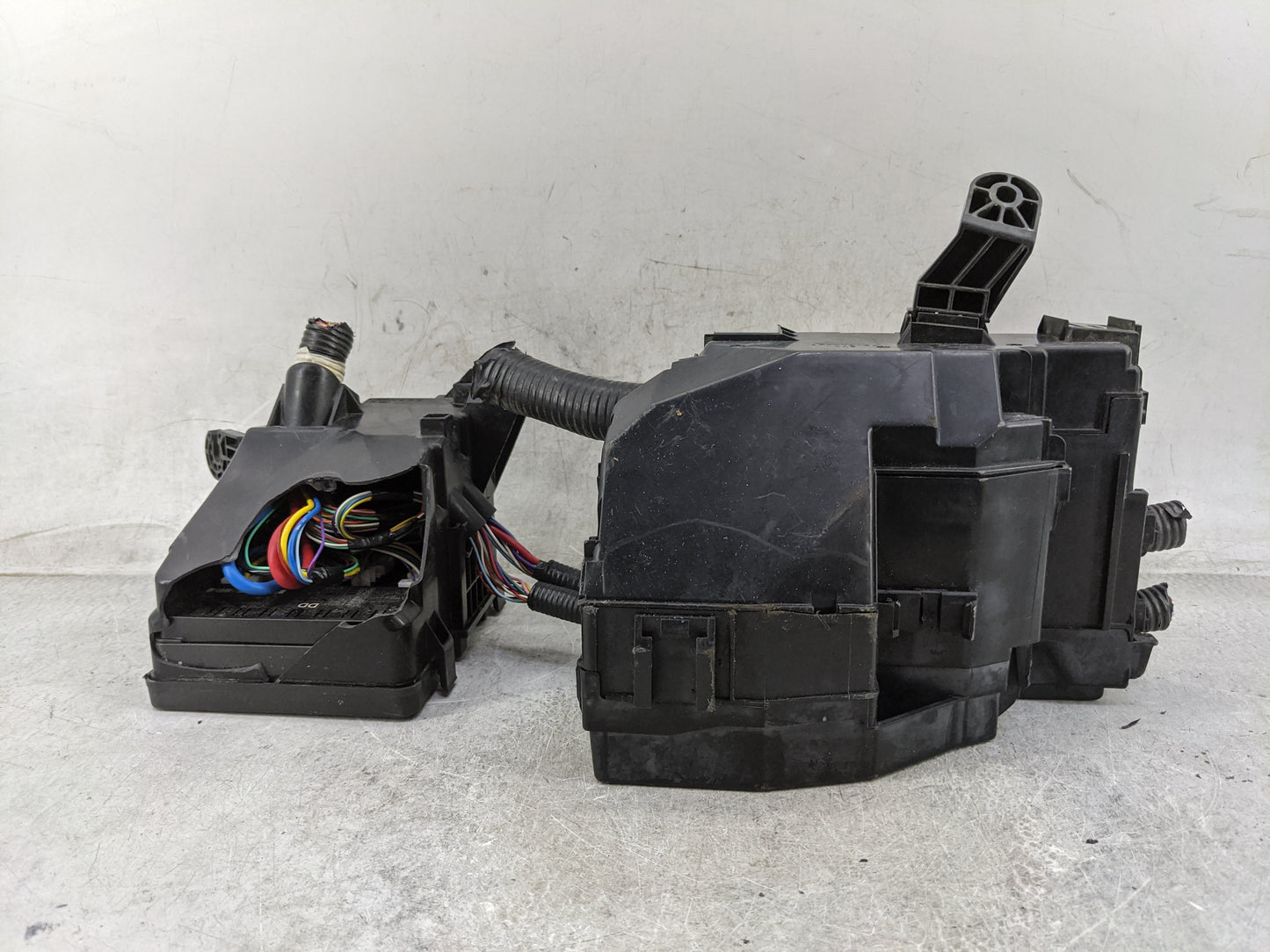 2013-2014 Nissan Altima Fusebox Fuse Box Panel Relay Module Fits Fits 2013 2014 OEM Used Auto Parts - Oemusedautoparts1.com
