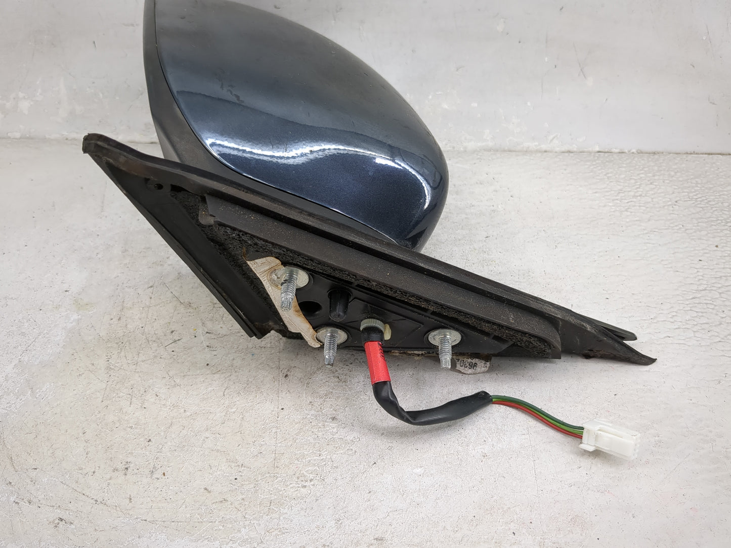 2013 Nissan Altima Driver Side View Mirror - Left Door Mirror OEM Used - Oemusedautoparts1.com