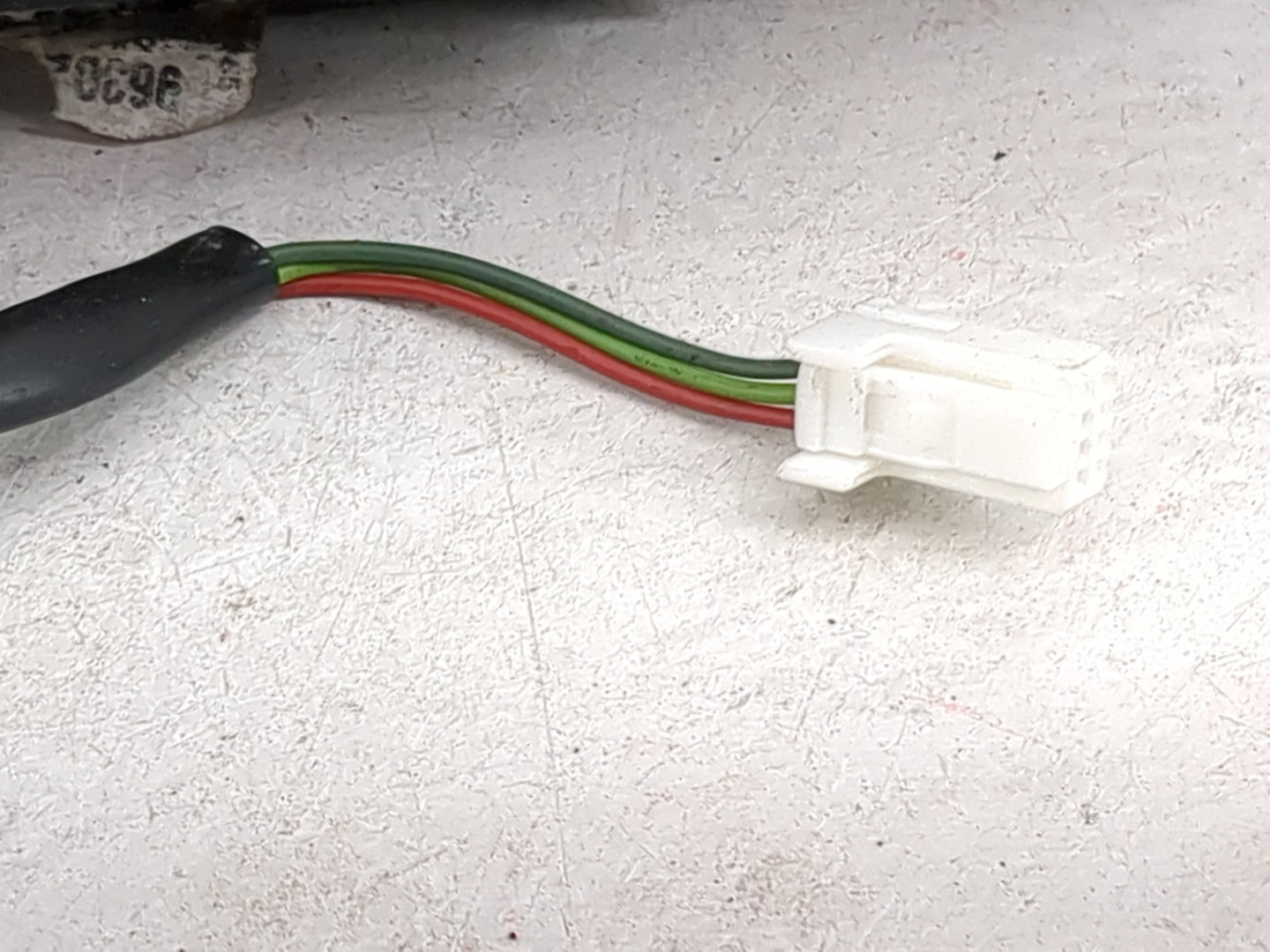 2013 Nissan Altima Driver Side View Mirror - Left Door Mirror OEM Used - Oemusedautoparts1.com