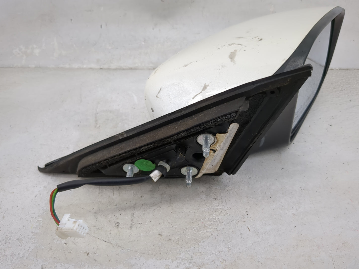2013-2018 Nissan Altima Passenger Side View Mirror - Right Door Mirror OEM Used - Oemusedautoparts1.com