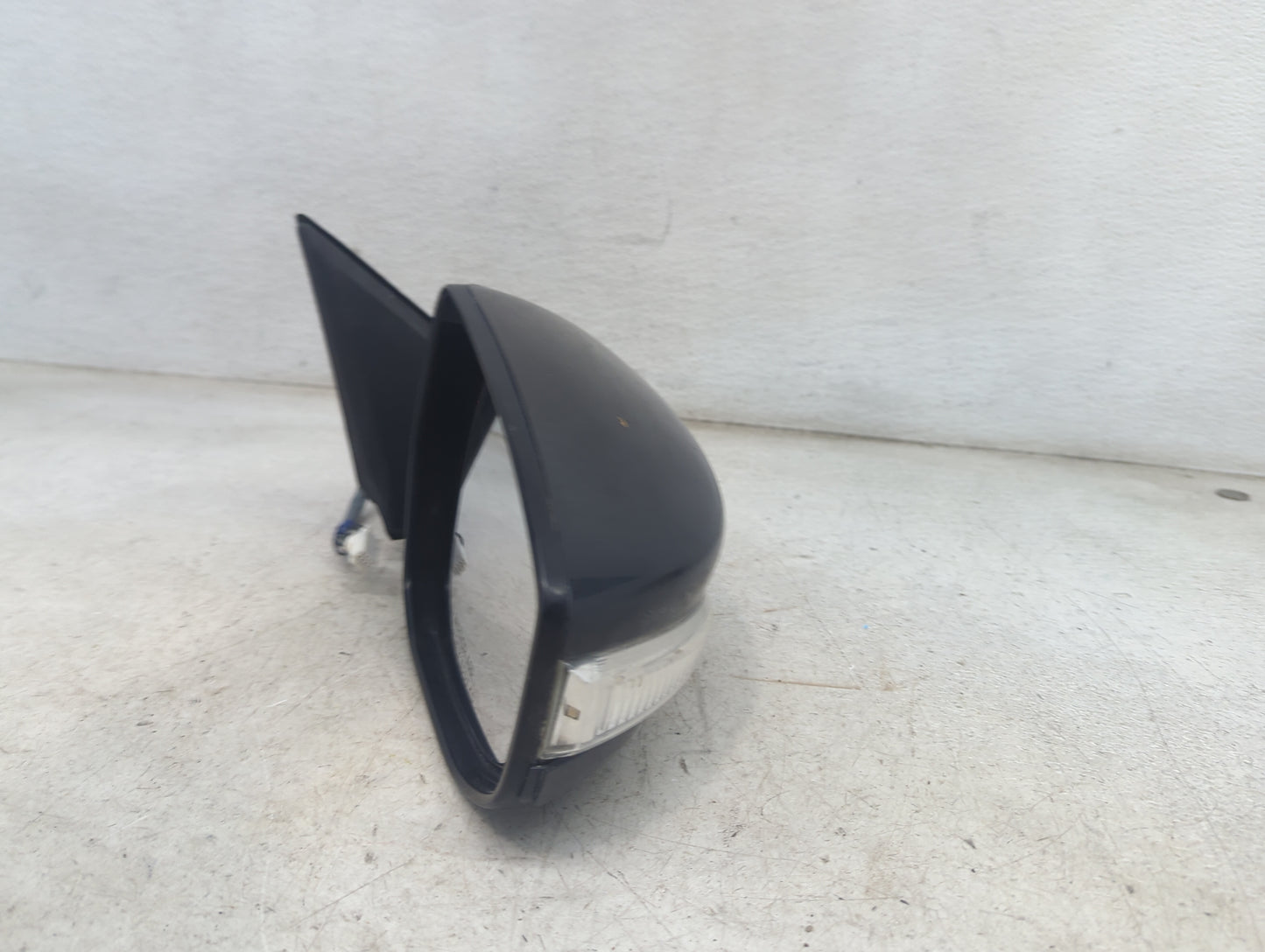 2013-2018 Nissan Altima Passenger Side View Mirror - Right Door Mirror OEM Used - Oemusedautoparts1.com