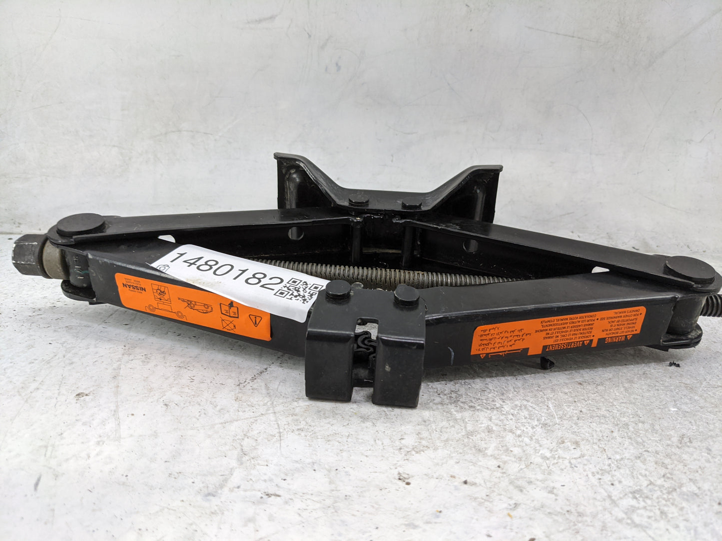 2013 Nissan Altima Spare Scissor Car Jack 1480182 - Oemusedautoparts1.com