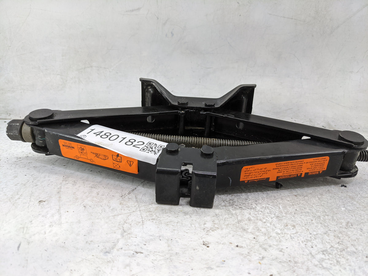2013 Nissan Altima Spare Scissor Car Jack 1480182 - Oemusedautoparts1.com