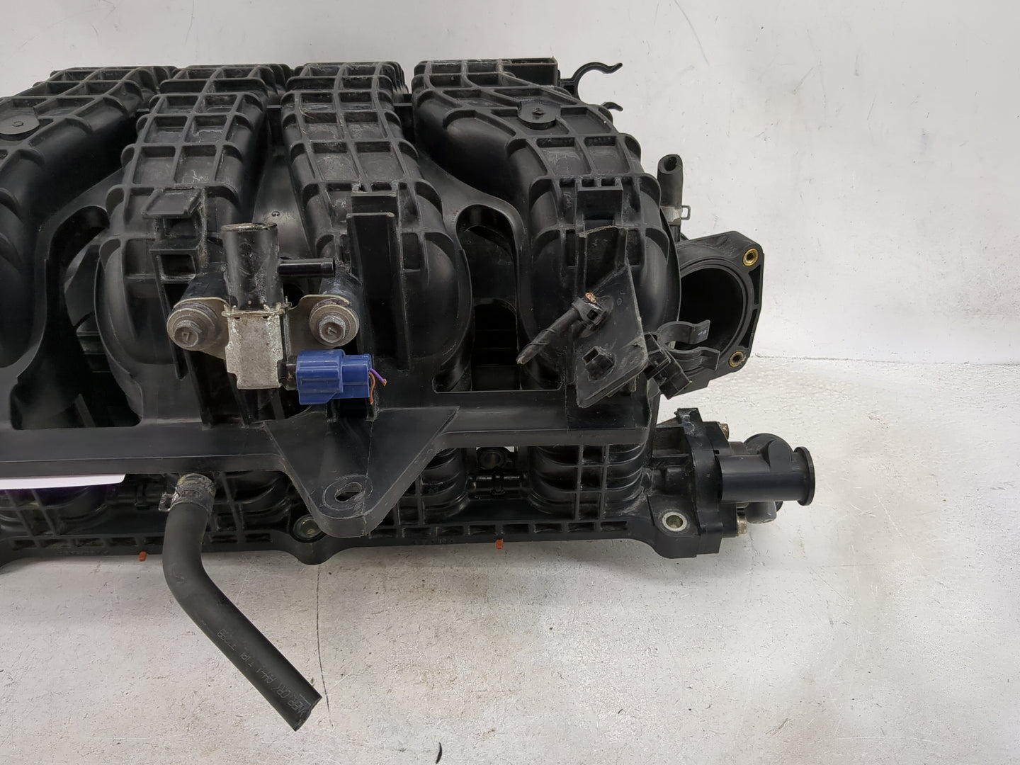 2013 Nissan Altima Air Intake Manifold Fits OEM Used Auto Parts - Oemusedautoparts1.com
