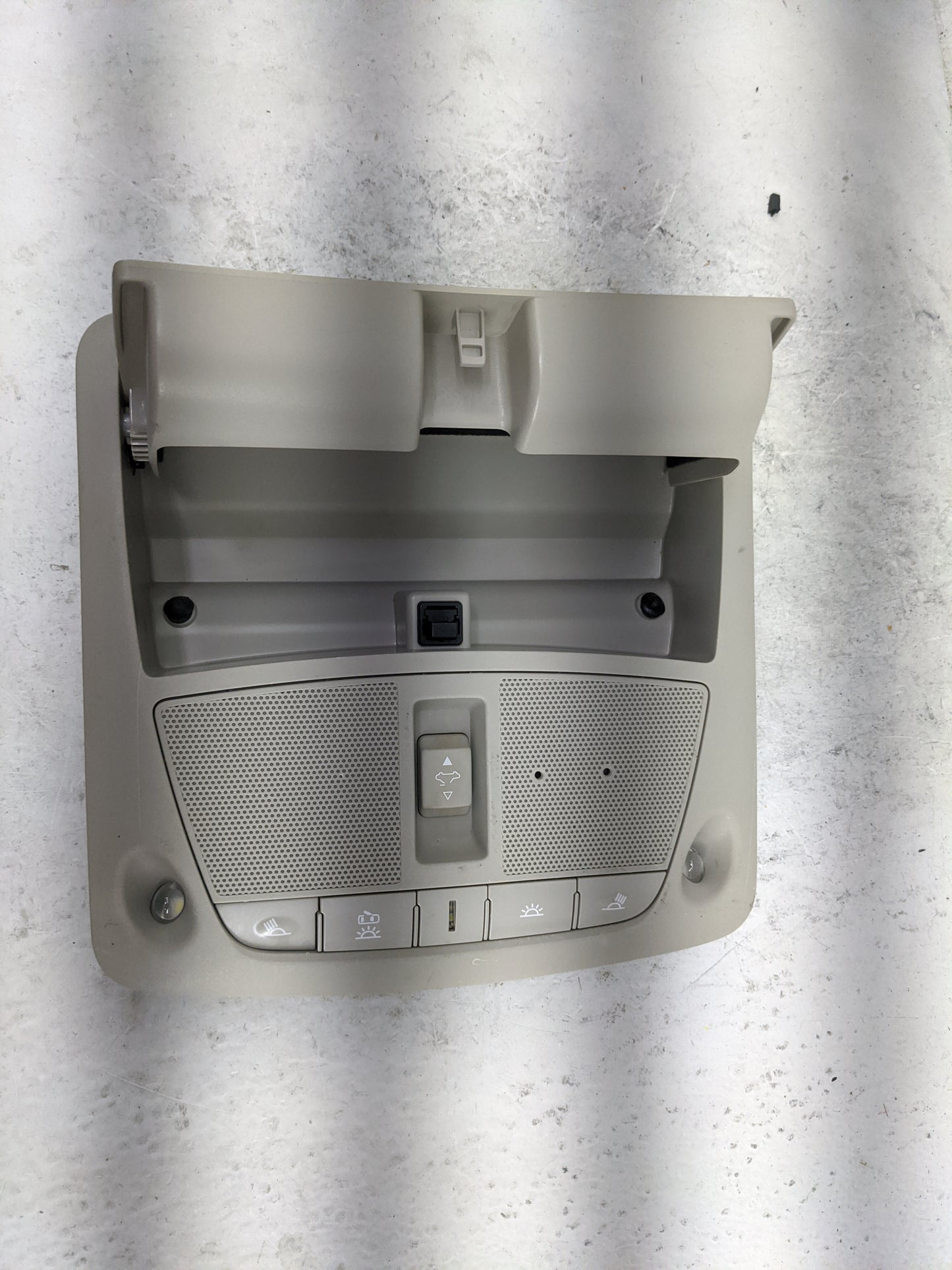 2013 Nissan Altima Overhead Roof Console Tan 1483057 - Oemusedautoparts1.com