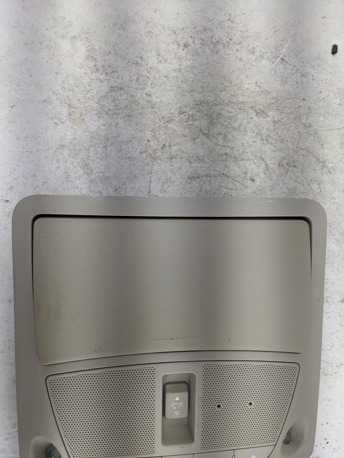 2013 Nissan Altima Overhead Roof Console Tan 1483057 - Oemusedautoparts1.com