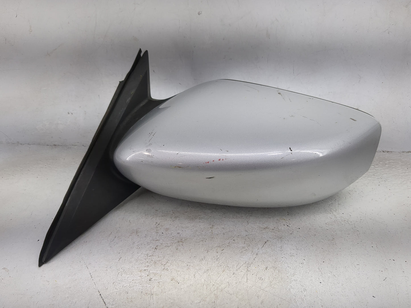 2013 Nissan Altima Driver Side View Mirror - Left Door Mirror OEM Used - Oemusedautoparts1.com
