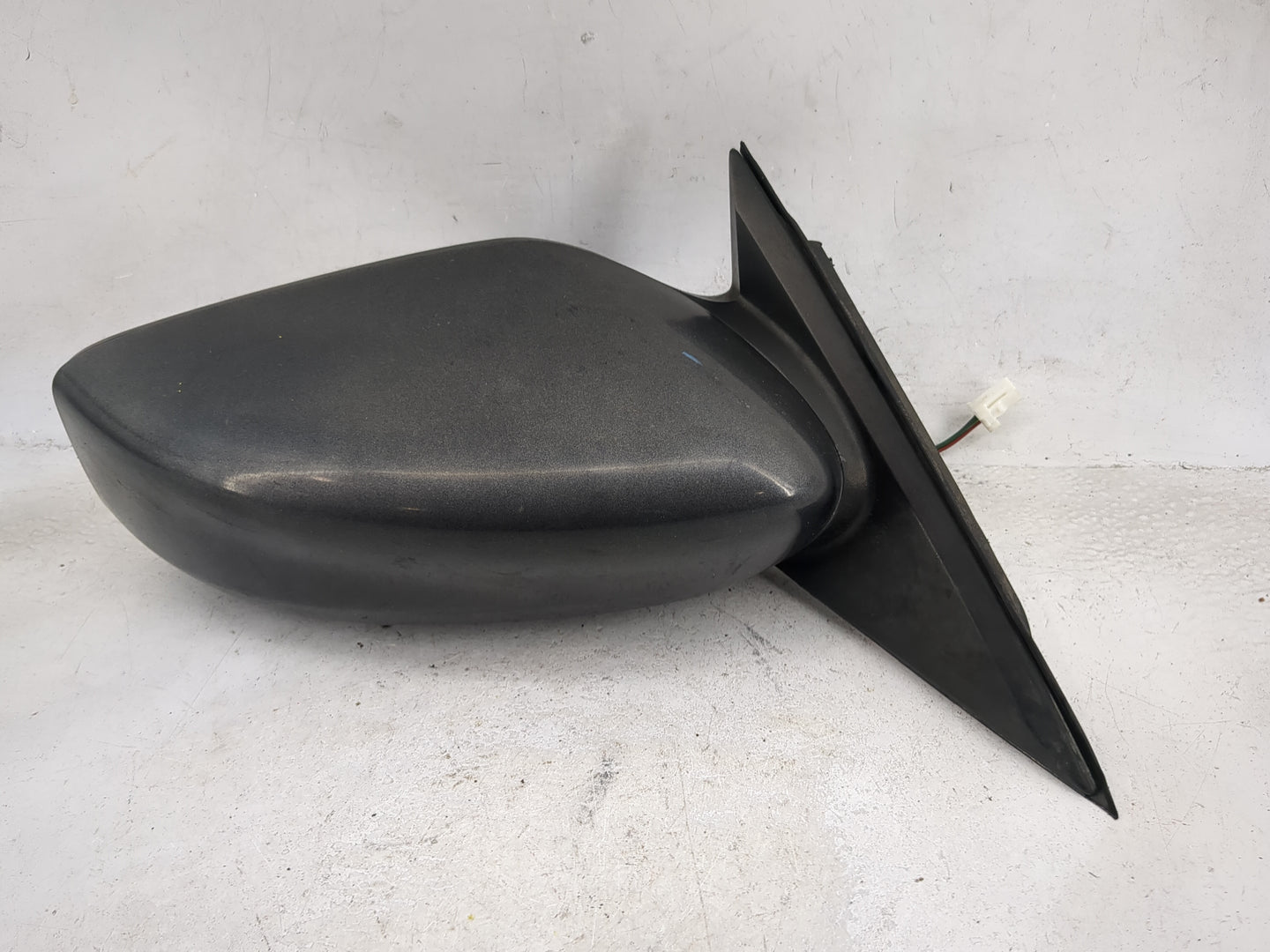 2013-2018 Nissan Altima Passenger Side View Mirror - Right Door Mirror OEM Used - Oemusedautoparts1.com