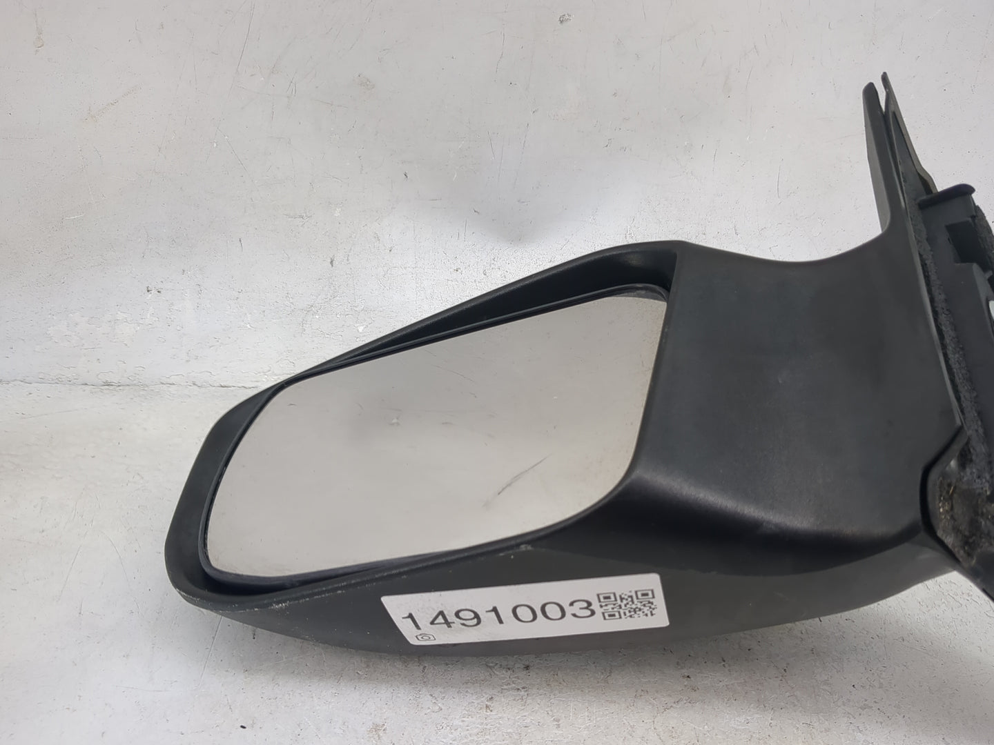 2013-2018 Nissan Altima Driver Side View Mirror - Left Door Mirror OEM Used - Oemusedautoparts1.com