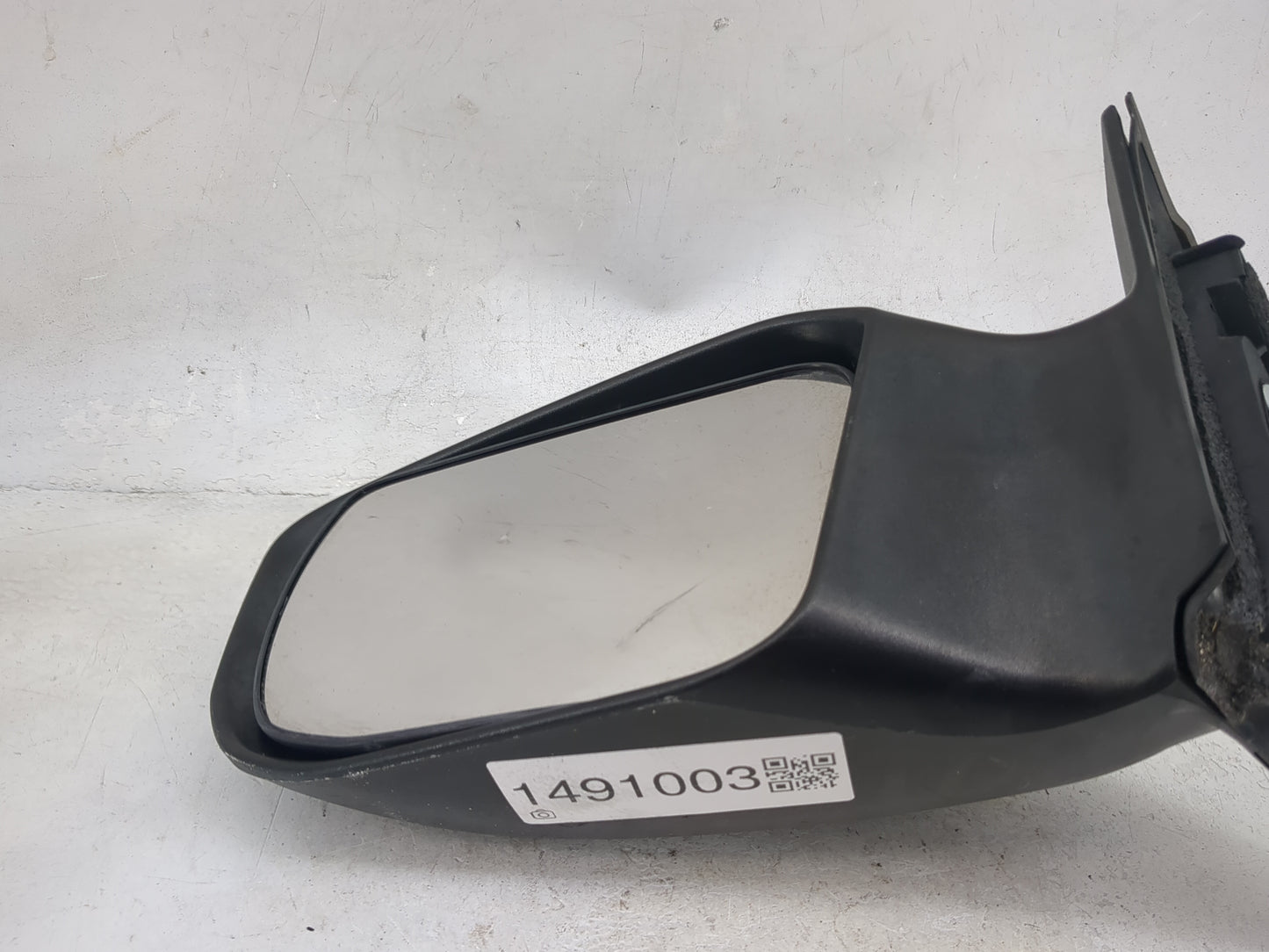 2013-2018 Nissan Altima Driver Side View Mirror - Left Door Mirror OEM Used - Oemusedautoparts1.com