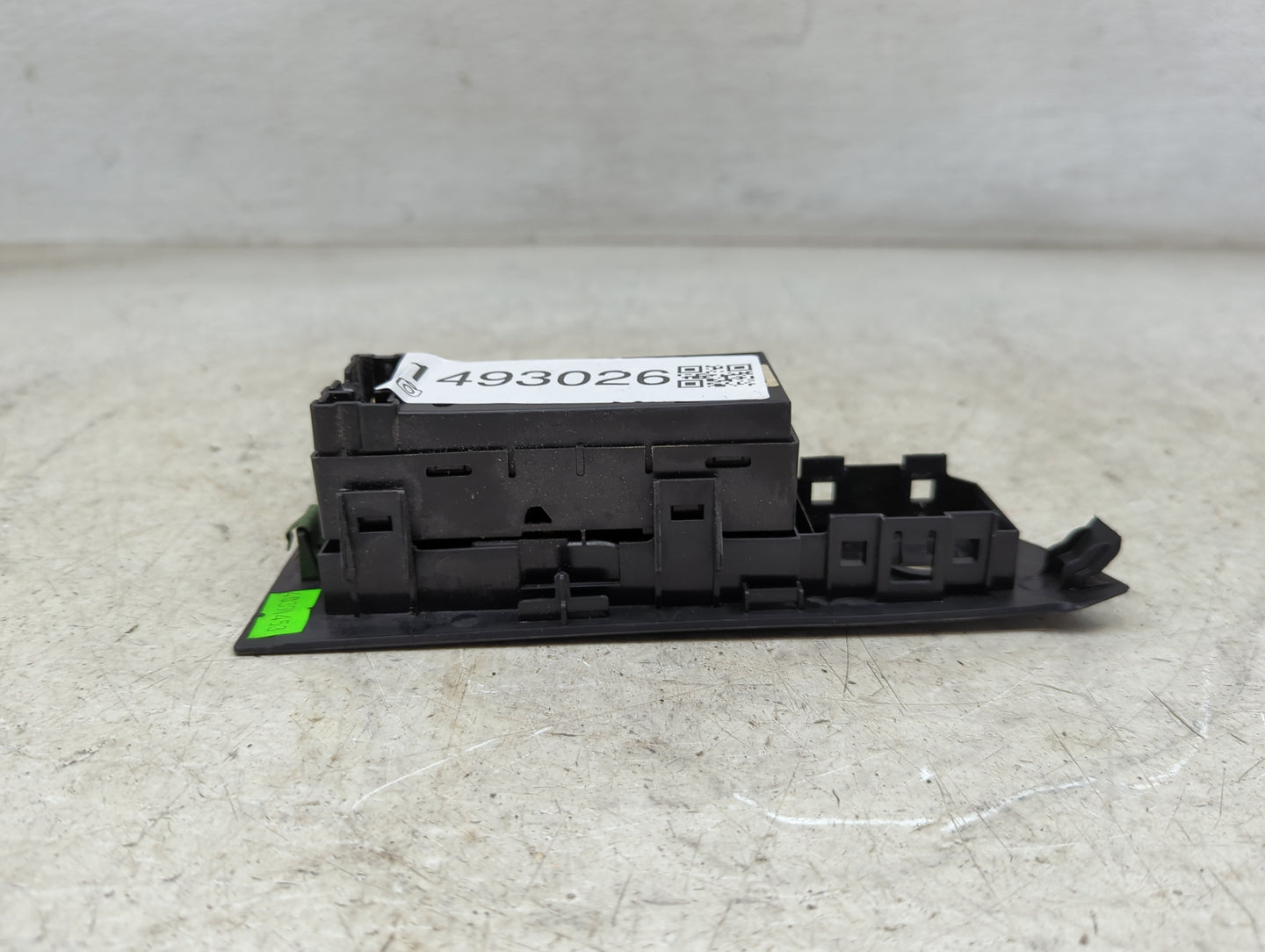 2008-2013 Nissan Altima Master Power Window Switch Replacement Driver Side Left P/N:H7 19608 Fits OEM Used Auto Parts - Oemu