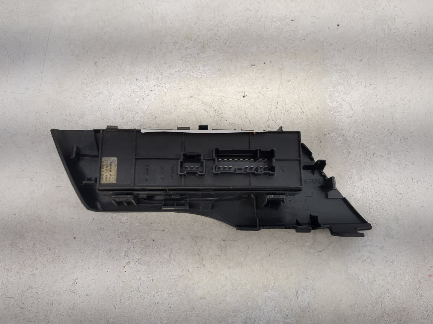 2013-2018 Nissan Altima Master Power Window Switch Replacement Driver Side Left P/N:25401 3TA5A Fits OEM Used Auto Parts - O