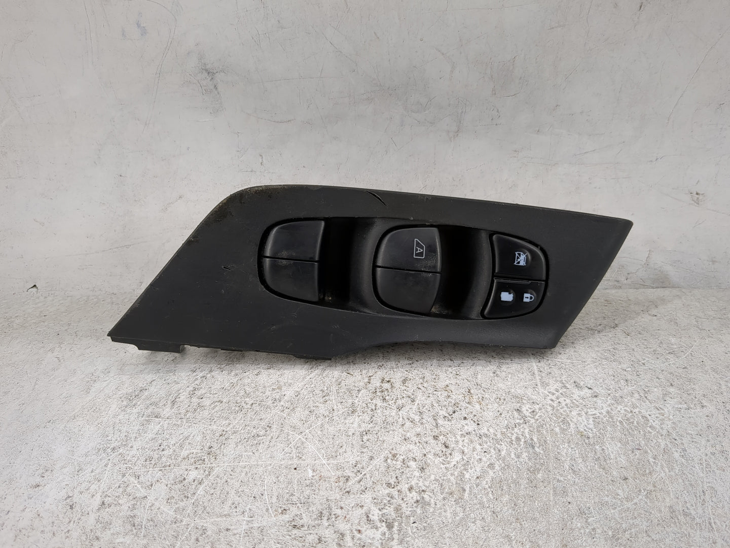 2013-2018 Nissan Altima Master Power Window Switch Replacement Driver Side Left P/N:$CN6693ESPL100 Fits OEM Used Auto Parts 