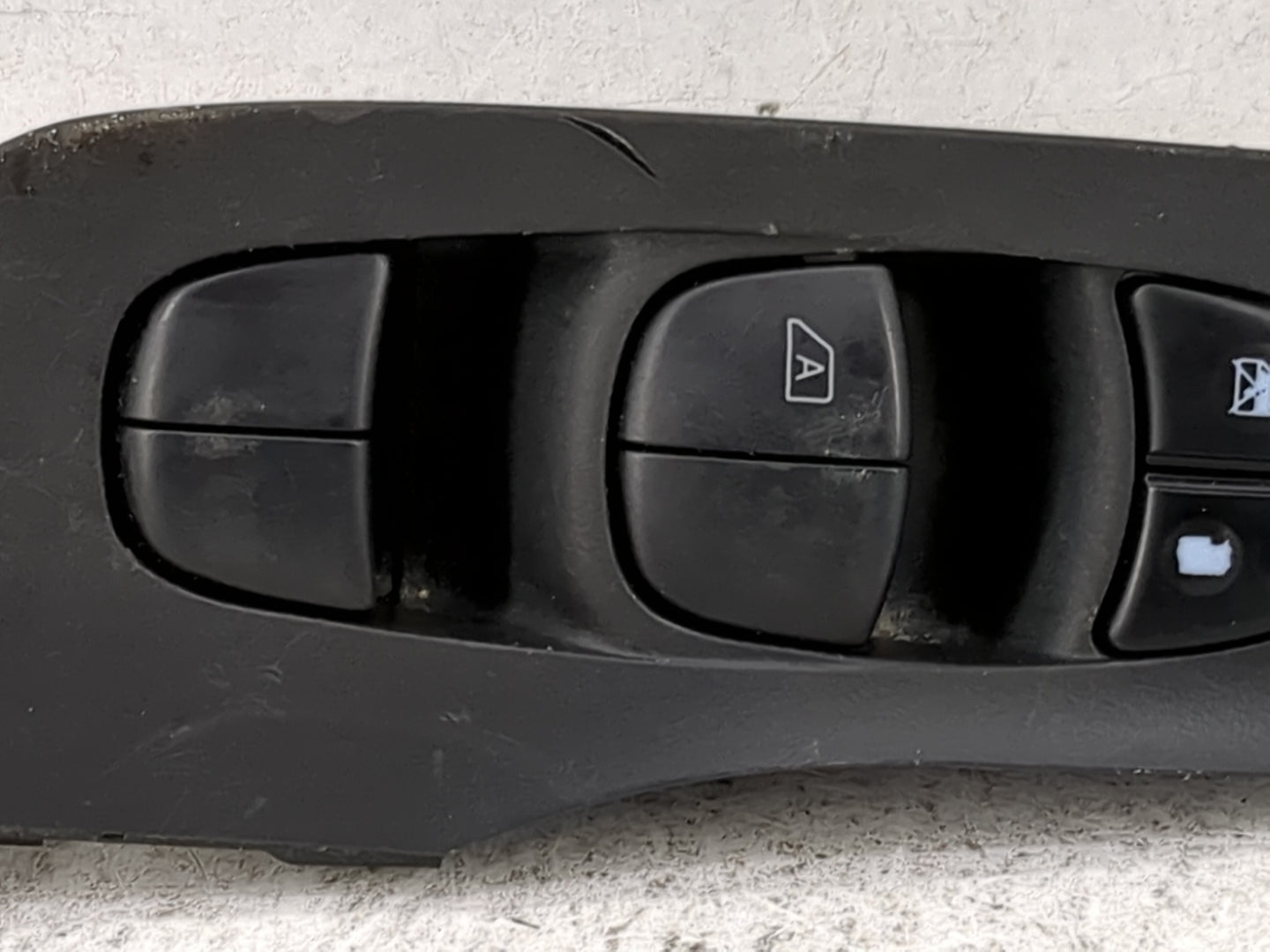 2013-2018 Nissan Altima Master Power Window Switch Replacement Driver Side Left P/N:$CN6693ESPL100 Fits OEM Used Auto Parts 