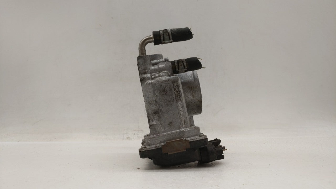 2013-2018 Nissan Altima Throttle Body P/N:3TA60-01 C 3TA60-01 B, 3TA60-01 A Fits Fits 2013 2014 2015 2016 2017 2018 2019 OEM