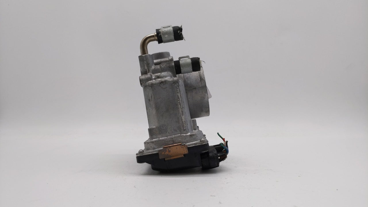 2013-2018 Nissan Altima Throttle Body P/N:3TA60-01 C 3TA60-01 B, 3TA60-01 A Fits Fits 2013 2014 2015 2016 2017 2018 2019 OEM