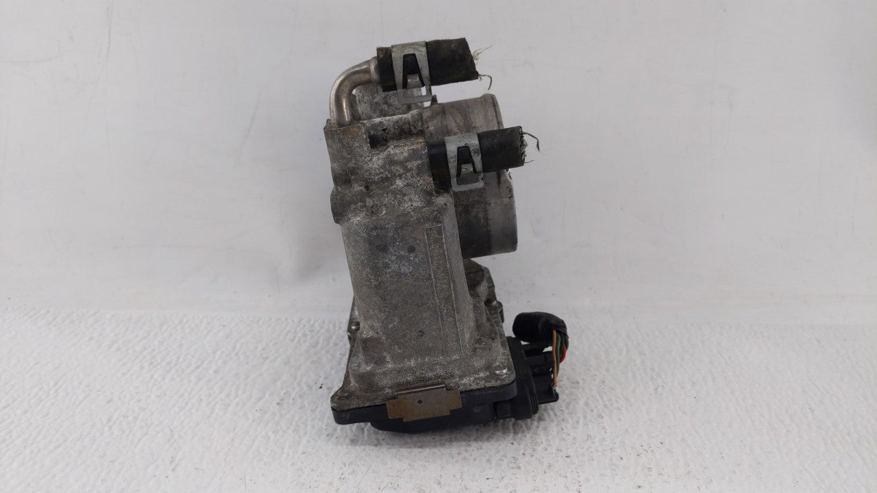 2013-2018 Nissan Altima Throttle Body P/N:3TA60-01 C 3TA60-01 B, 3TA60-01 A Fits Fits 2013 2014 2015 2016 2017 2018 2019 OEM
