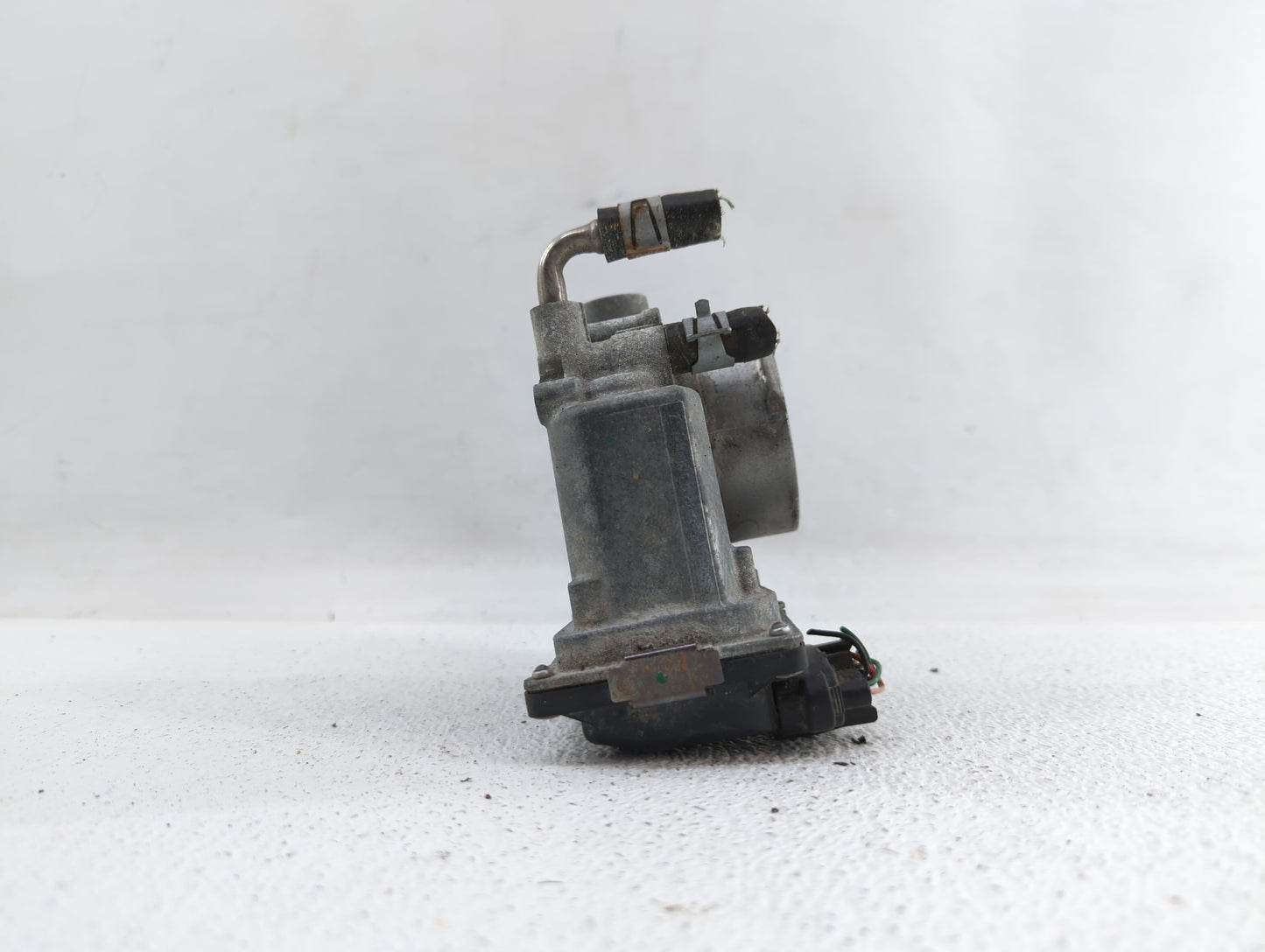2013-2018 Nissan Altima Throttle Body P/N:3TA60-01 C 3TA60-01 B, 3TA60-01 A Fits Fits 2013 2014 2015 2016 2017 2018 2019 OEM