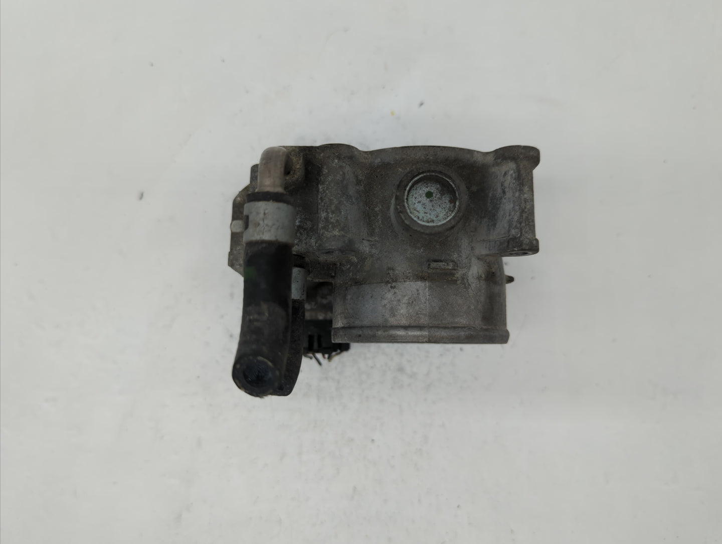 2013-2018 Nissan Altima Throttle Body P/N:3TA60-01 C 3TA60-01 B, 3TA60-01 A Fits Fits 2013 2014 2015 2016 2017 2018 2019 OEM