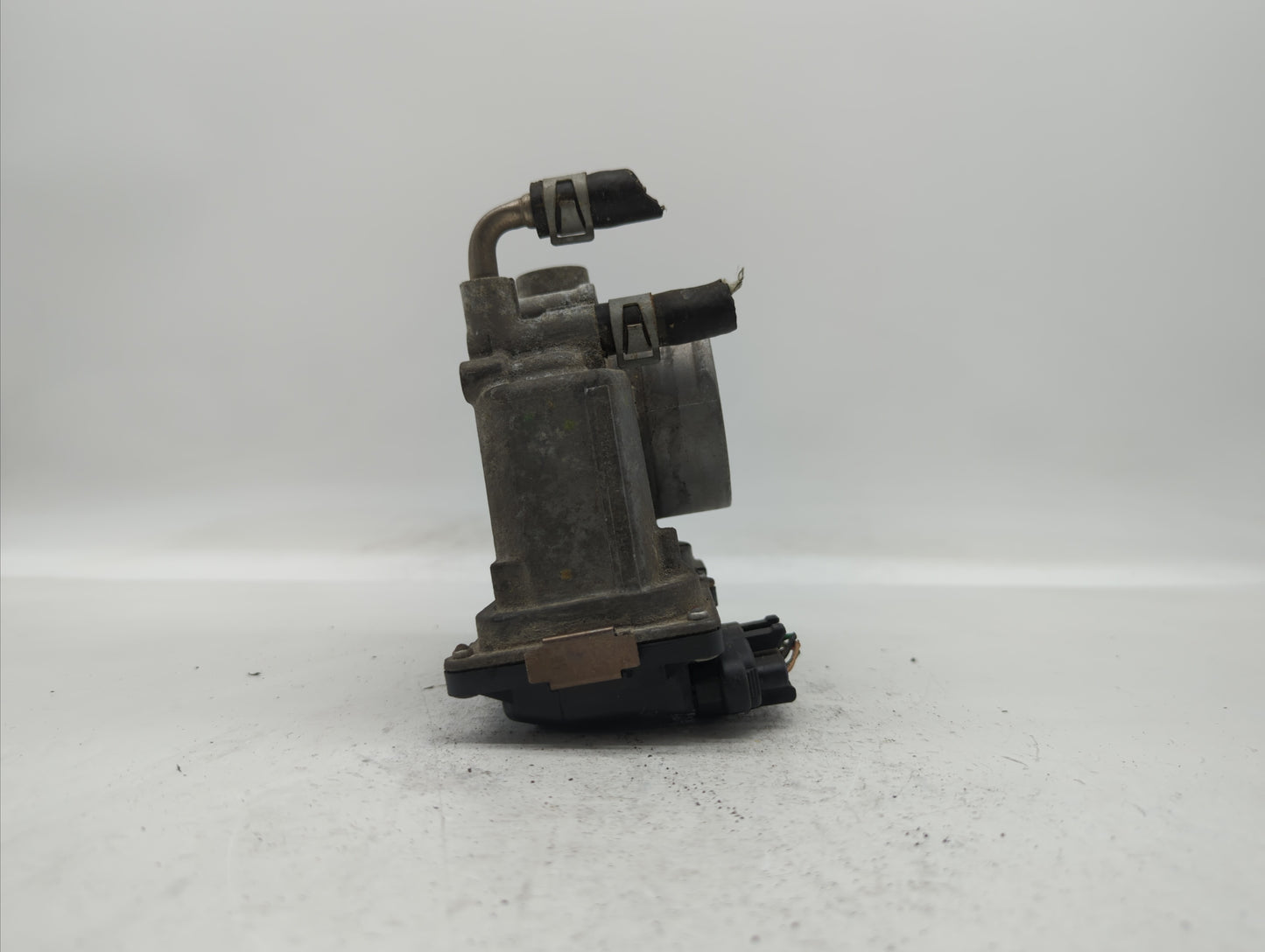 2013-2018 Nissan Altima Throttle Body P/N:3TA60-01 C 3TA60-01 B, 3TA60-01 A Fits Fits 2013 2014 2015 2016 2017 2018 2019 OEM