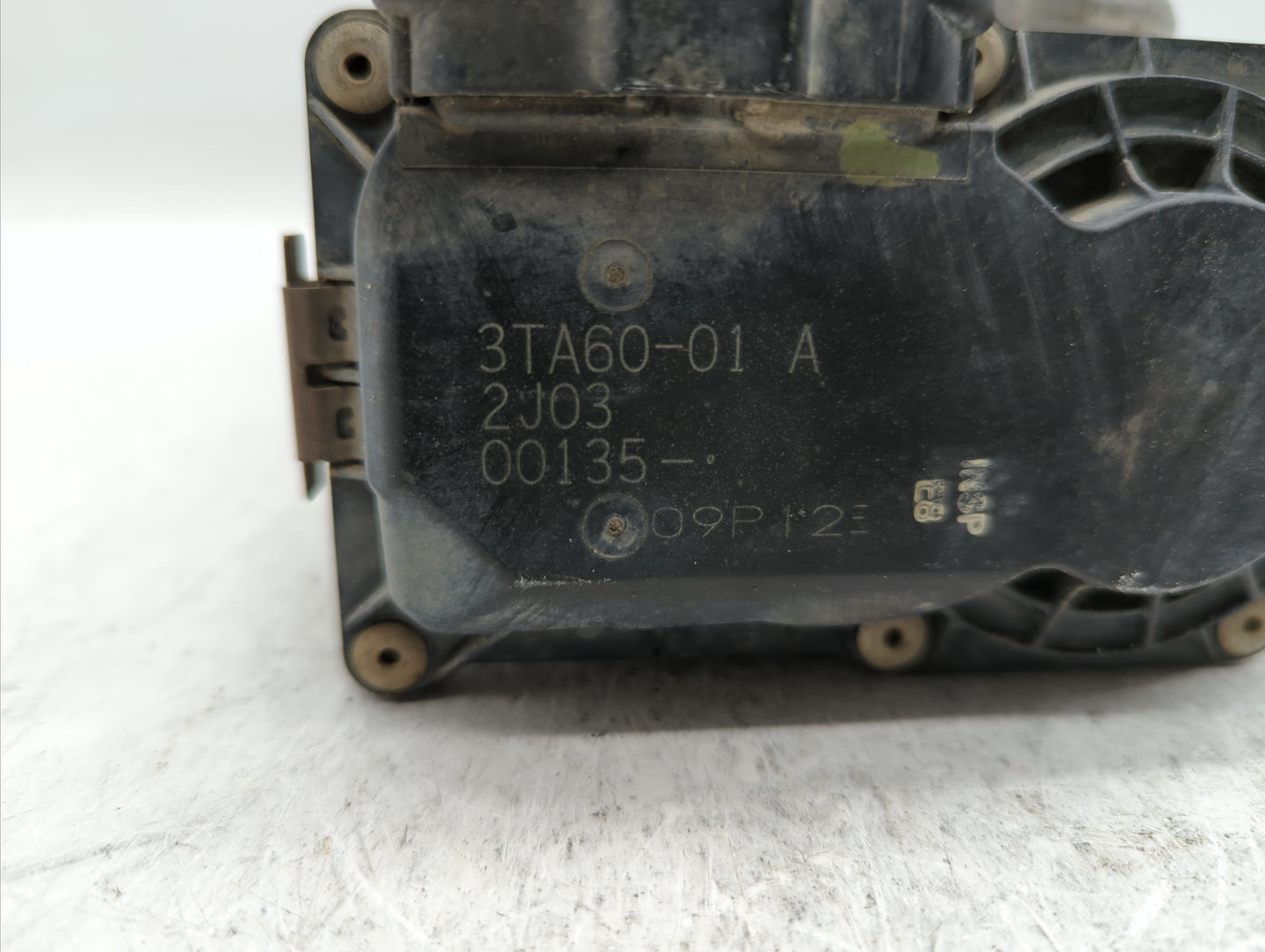 2013-2018 Nissan Altima Throttle Body P/N:3TA60-01 C 3TA60-01 B, 3TA60-01 A Fits Fits 2013 2014 2015 2016 2017 2018 2019 OEM
