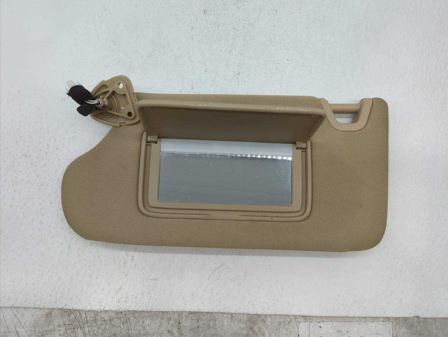 2013-2018 Nissan Altima Sun Visor Shade Replacement Driver Left Mirror Fits Fits 2013 2014 2015 2016 2017 2018 OEM Used Auto