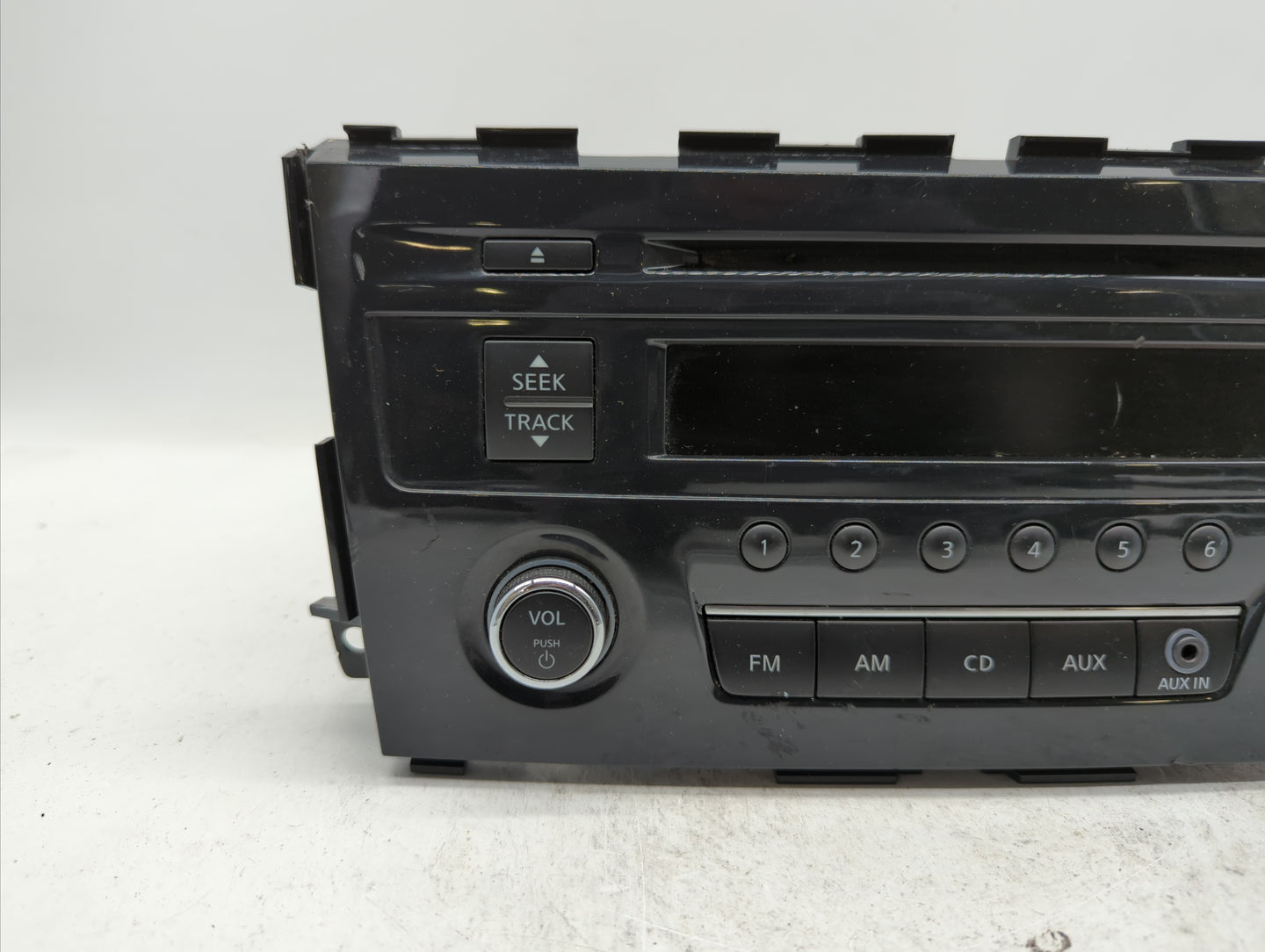 2013-2015 Nissan Altima Radio AM FM Cd Player Receiver Replacement P/N:28185 3TA0G 28185 3TB0G Fits Fits 2013 2014 2015 OEM 