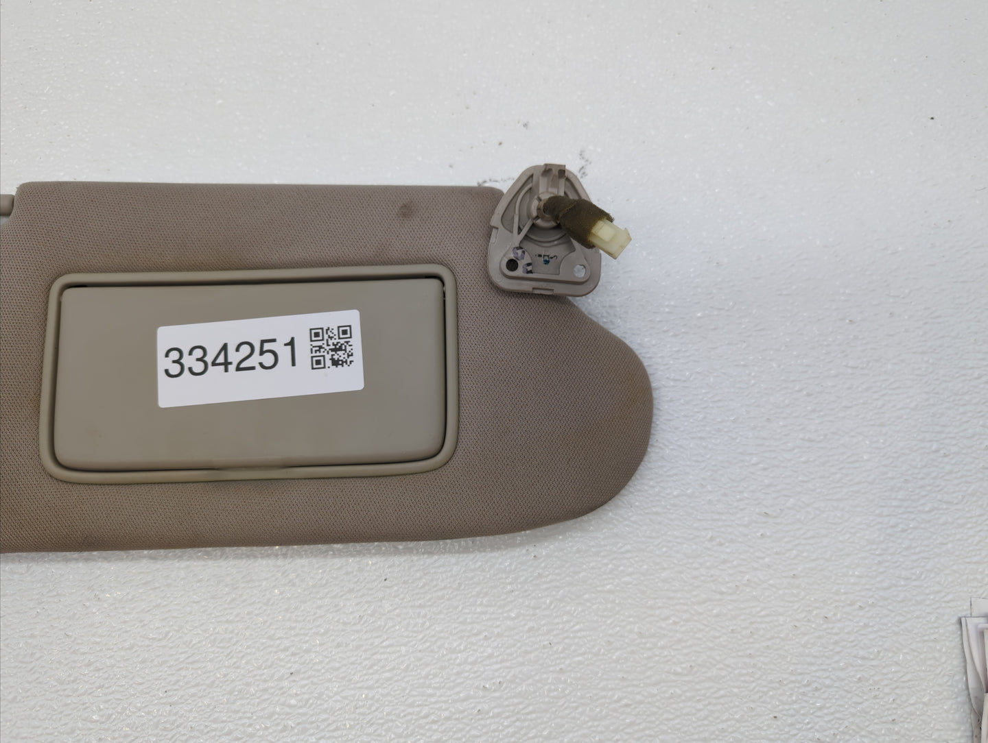 2013-2018 Nissan Altima Sun Visor Shade Replacement Passenger Right Mirror Fits Fits 2013 2014 2015 2016 2017 2018 OEM Used 