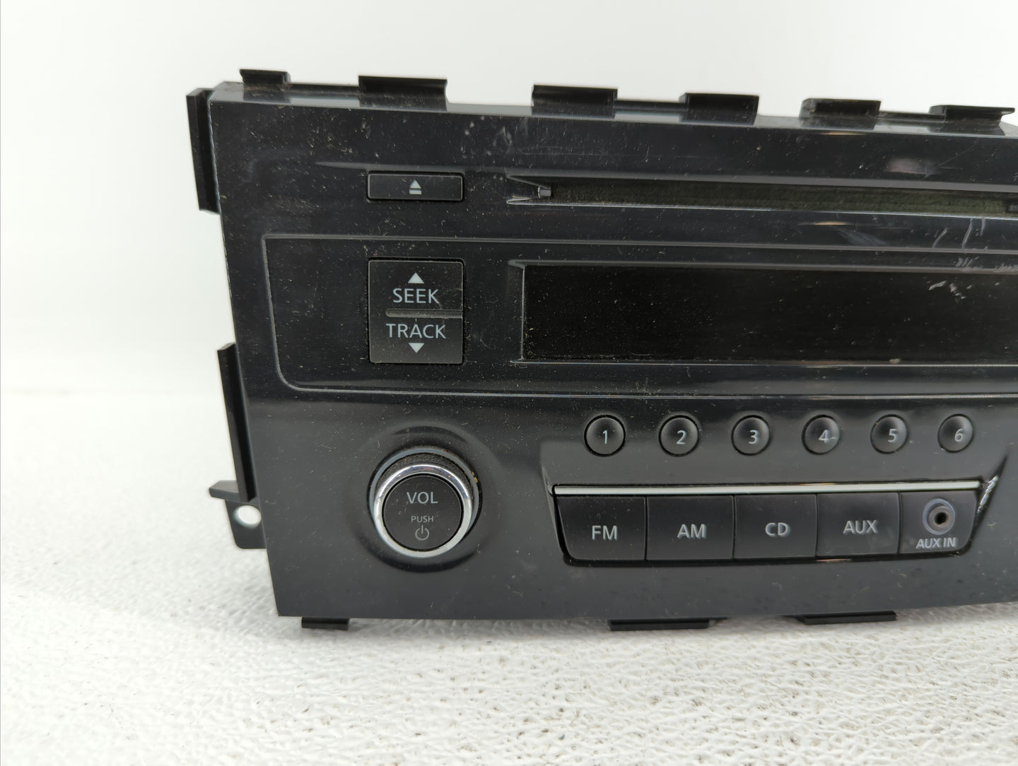 2013-2015 Nissan Altima Am Fm Cd Player Radio Receiver - Oemusedautoparts1.com