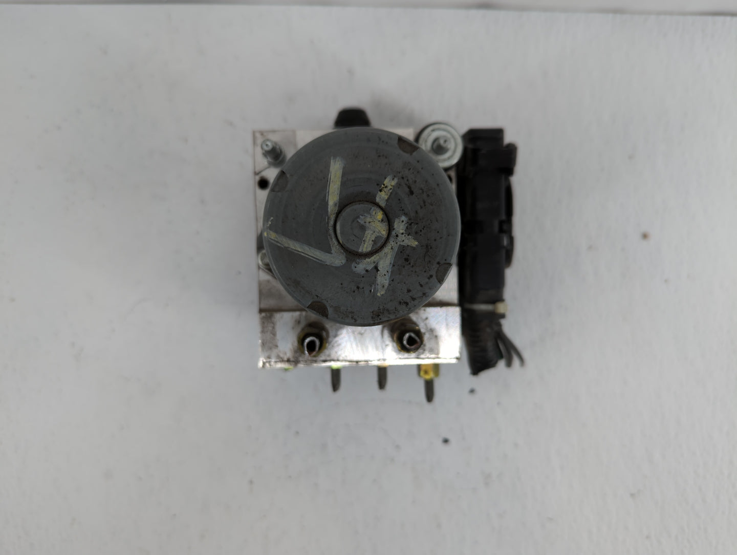 2011-2013 Nissan Altima ABS Pump Control Module Replacement P/N:47660 ZX60A 47660 ZX65A Fits Fits 2011 2012 2013 OEM Used Au