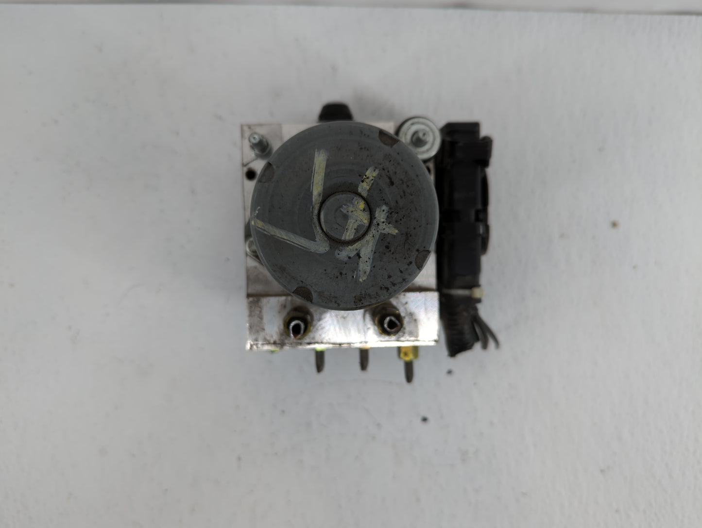 2011-2013 Nissan Altima ABS Pump Control Module Replacement P/N:47660 ZX60A 47660 ZX65A Fits Fits 2011 2012 2013 OEM Used Au
