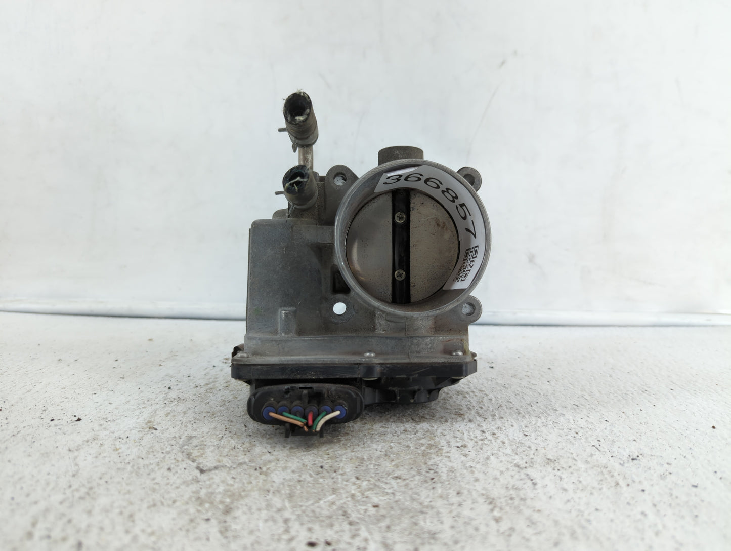 2013-2018 Nissan Altima Throttle Body P/N:3TA60-01 C 3TA60-01 B, 3TA60-01 A Fits Fits 2013 2014 2015 2016 2017 2018 2019 OEM