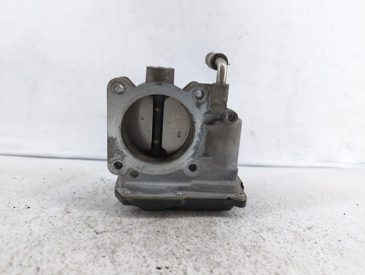 2013-2018 Nissan Altima Throttle Body P/N:3TA60-01 C 3TA60-01 B, 3TA60-01 A Fits Fits 2013 2014 2015 2016 2017 2018 2019 OEM