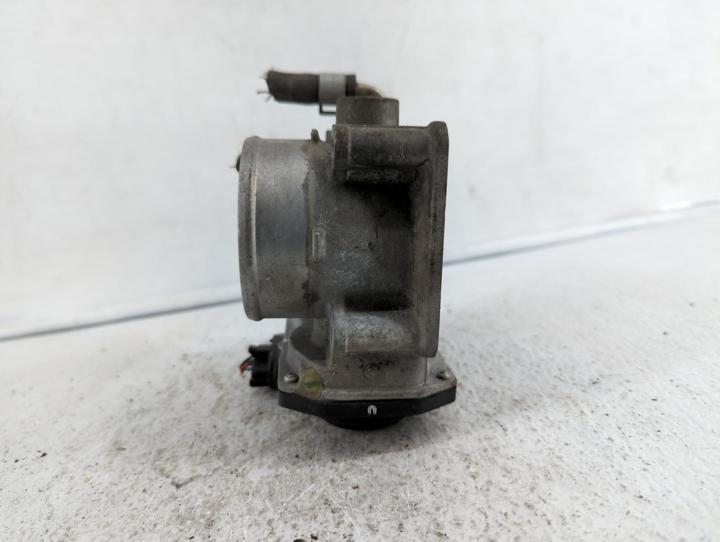 2013-2018 Nissan Altima Throttle Body P/N:3TA60-01 C 3TA60-01 B, 3TA60-01 A Fits Fits 2013 2014 2015 2016 2017 2018 2019 OEM