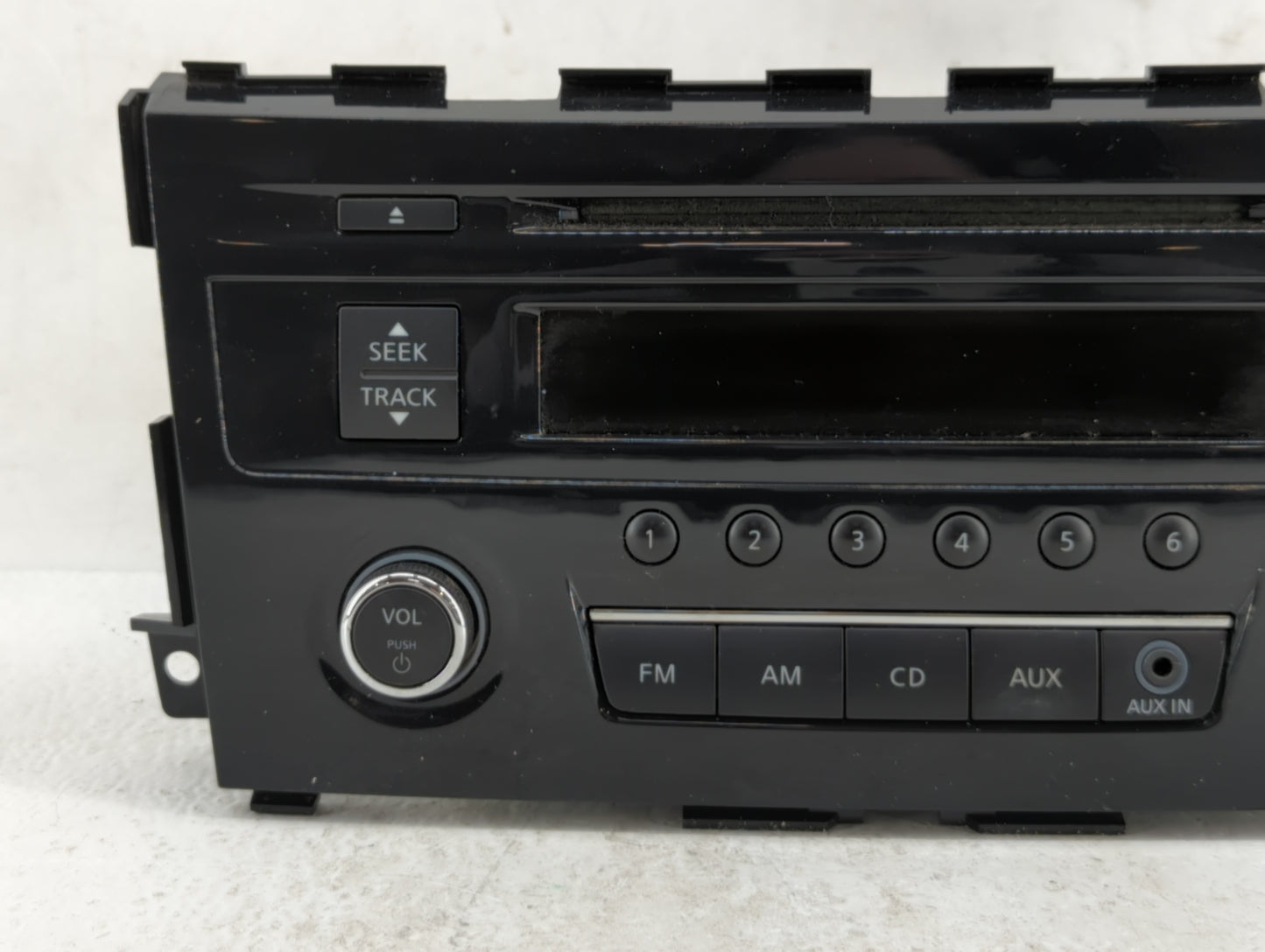 2013-2015 Nissan Altima Am Fm Cd Player Radio Receiver - Oemusedautoparts1.com