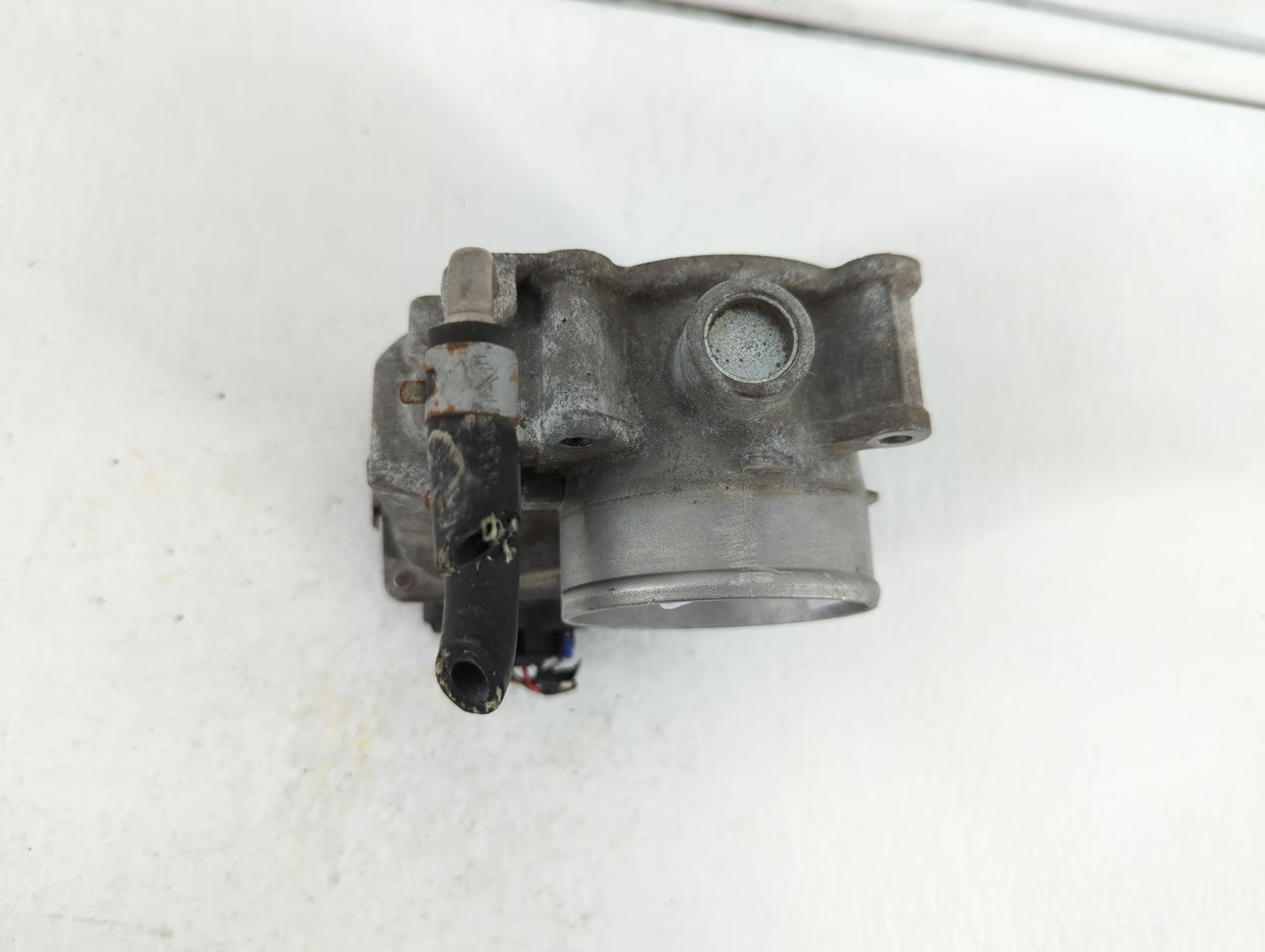 2013-2018 Nissan Altima Throttle Body P/N:3TA60-01 C 3TA60-01 B, 3TA60-01 A Fits Fits 2013 2014 2015 2016 2017 2018 2019 OEM