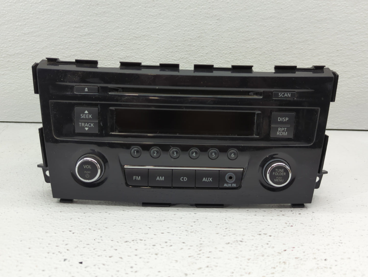 2013-2015 Nissan Altima Am Fm Cd Player Radio Receiver - Oemusedautoparts1.com