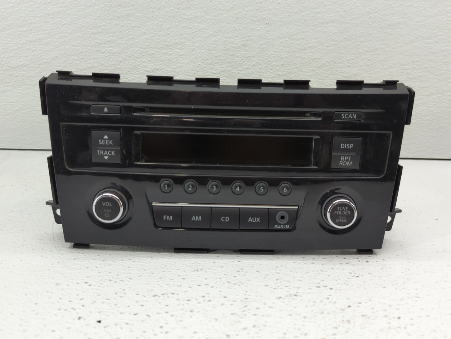 2013-2015 Nissan Altima Am Fm Cd Player Radio Receiver - Oemusedautoparts1.com