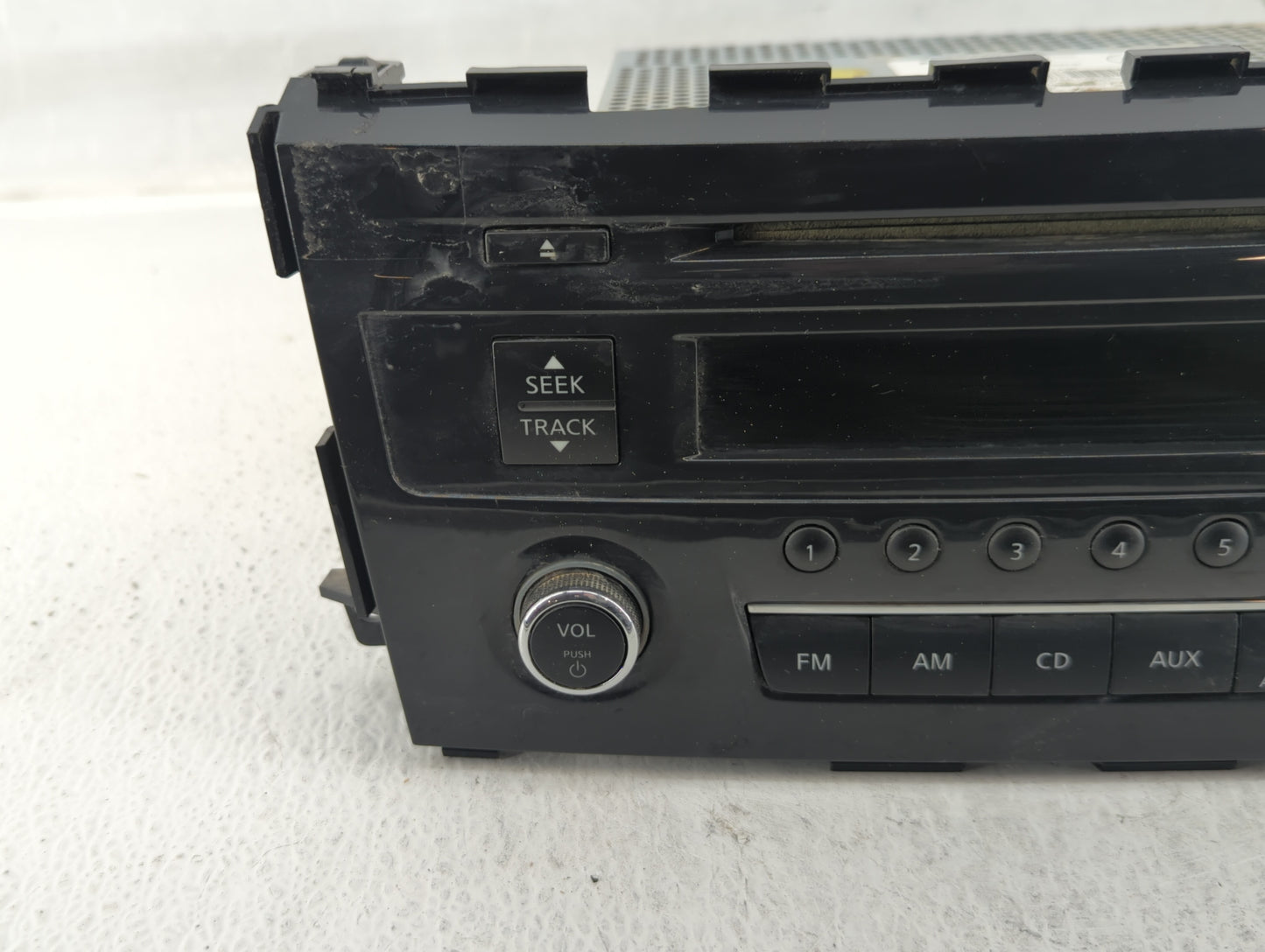 2013-2015 Nissan Altima Radio AM FM Cd Player Receiver Replacement P/N:28185 3TA0G Fits Fits 2013 2014 2015 OEM Used Auto Pa