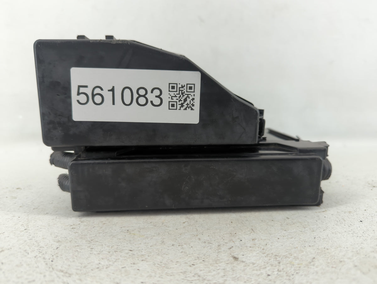 2013-2014 Nissan Altima Fusebox Fuse Box Panel Relay Module P/N:7254-5763-30 Fits Fits 2013 2014 OEM Used Auto Parts - Oemus