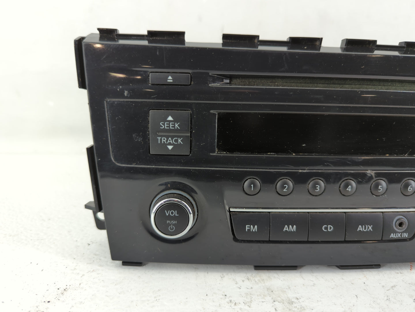 2013-2015 Nissan Altima Am Fm Cd Player Radio Receiver - Oemusedautoparts1.com
