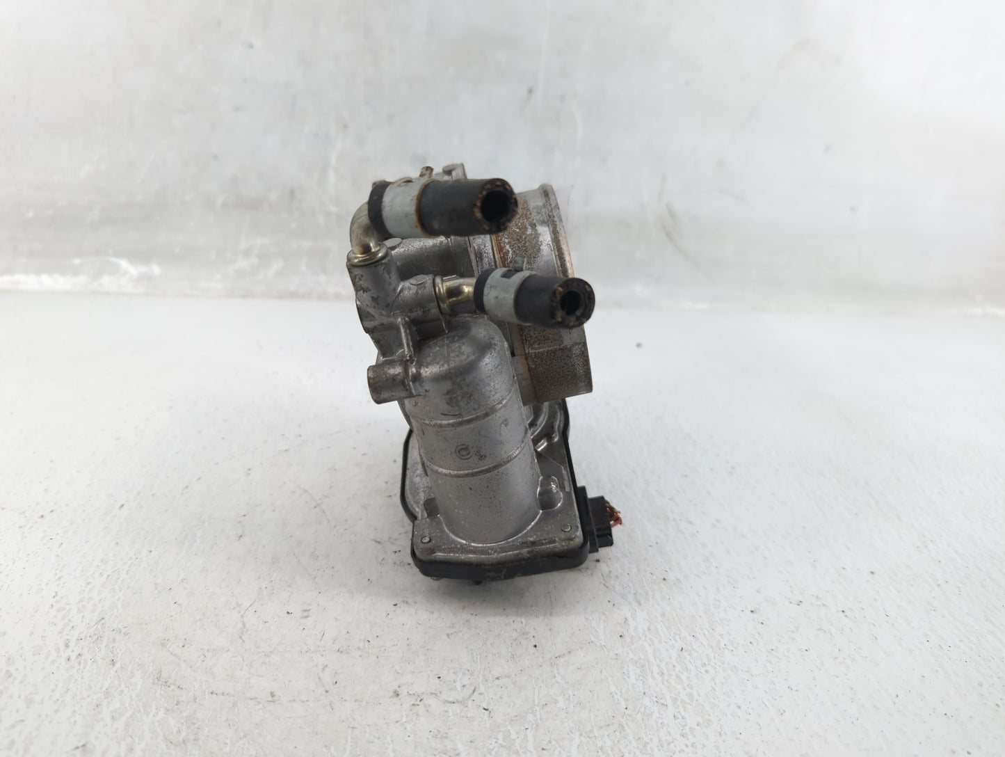 2007-2014 Nissan Altima Throttle Body P/N:RME70-11 2Y16S Fits Fits 2007 2008 2009 2010 2011 2012 2013 2014 OEM Used Auto Par